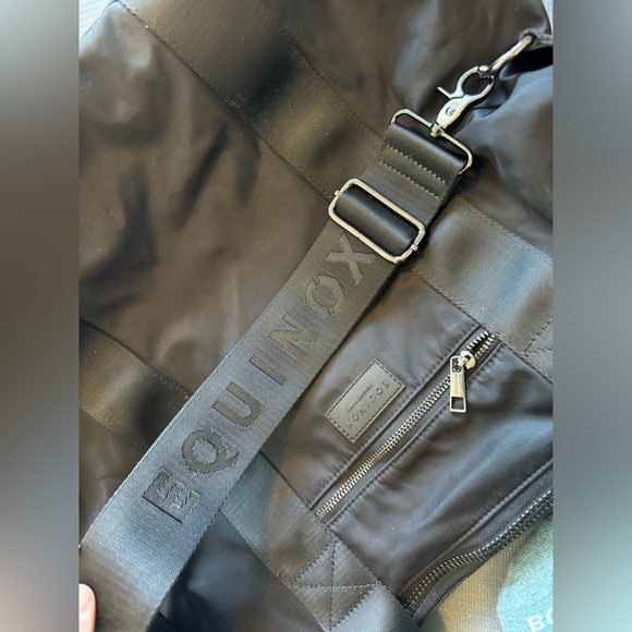 Large Equinox Gym Bag - Picture 3 of 7